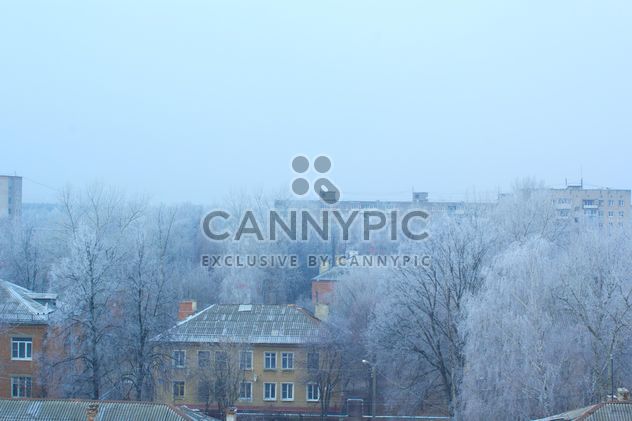 Houses and trees in winter town, Podolsk - Kostenloses image #182571