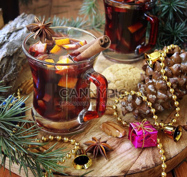 mulled wine in the cup - image gratuit #183571 