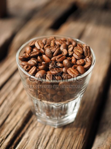 Coffee beans in glass - image #187121 gratis
