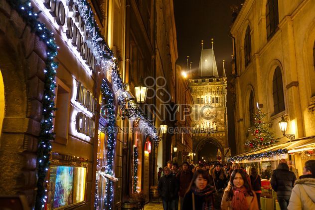 #prague #czech #czechrepublic #europe #architecture #buildings #outdoor #travel #tourism #view #lights #old #cityscape #city #scene #nightshot #night #christmas #xmas #newyear #garlands - image gratuit #198631 