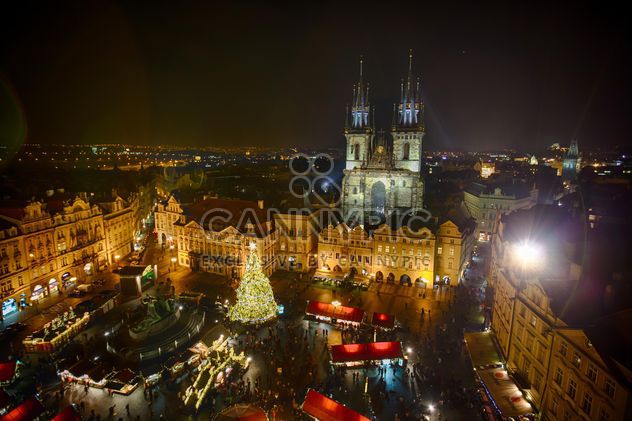 square with Christmas tree at night in czech republic,Twin towers of Tyn cathedral in Prague, - Free image #198641
