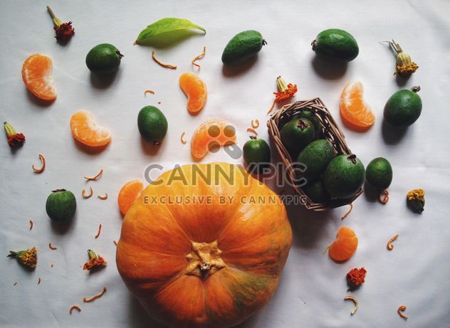 Autumn harvest, Vegetables and fruits - image gratuit #198741 