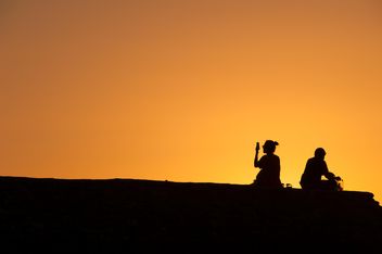 Silhouettes at sunset - Kostenloses image #271881