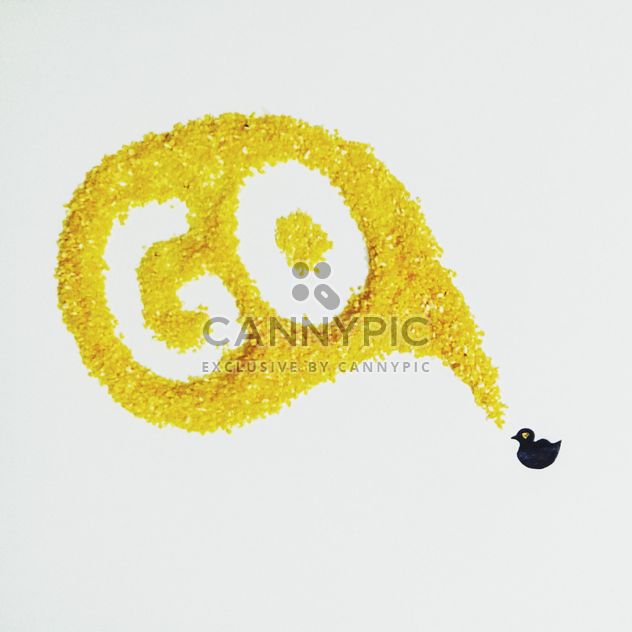 Small painted duck with big yellow speech bubble on white background - Kostenloses image #272201
