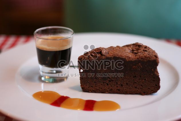 Brownie and glass of espresso - бесплатный image #304141