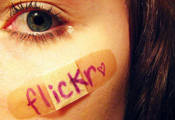 flickr, you take my pain away - image #308081 gratis