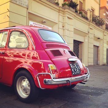Old red Fiat 500 car - image gratuit #331951 