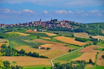 View on Monferrato village in Piemonte - Kostenloses image #334781