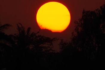 Big sun at sunset - бесплатный image #338581