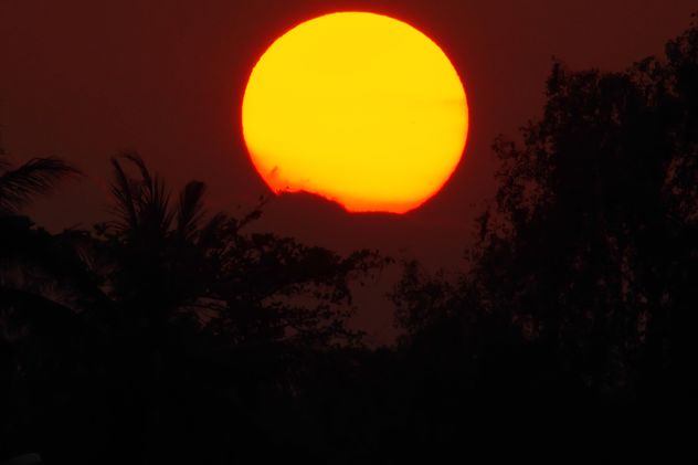 Big sun at sunset - image gratuit #338581 