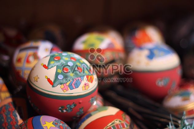 Close up of colorful Christmas balls - image #341461 gratis