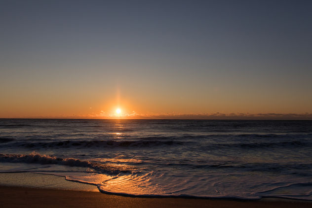 Sunrise on the Beach - image #452661 gratis