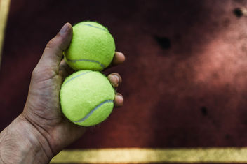 Tennis Balls in the Hand - image #456071 gratis