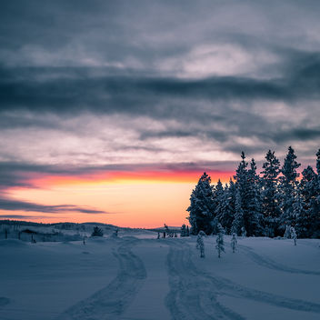 Cold Sunset - Ivalo, Finland - Landscape photography - Kostenloses image #458821