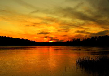 First ice 2,,,and colorfull sunset. - image gratuit #466191 