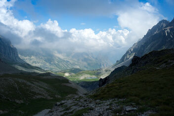 Mountain scene. Best viewed large. - Free image #469451