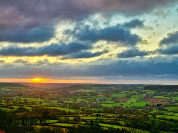 Sun rising over Devon fields - image gratuit #487441 