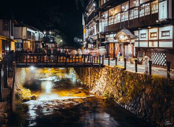 Ginzan Onsen at night - image #501021 gratis