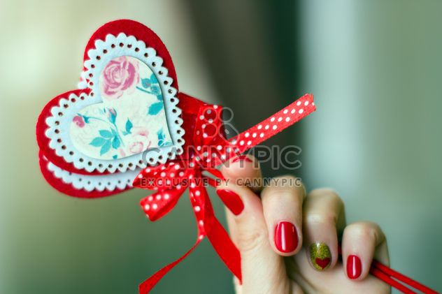 Decorative hearts in hand - image #182681 gratis