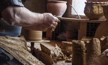 Handmade pottery - image #183121 gratis