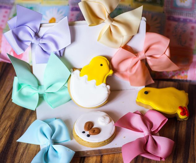 Easter cookies, bows and diary - image gratuit #187621 