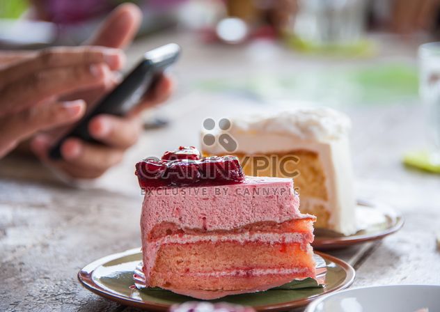 Cakes on a table - Free image #201151