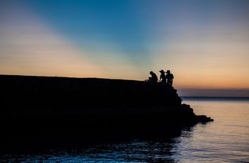 Silhouettes at sunset - Kostenloses image #271871