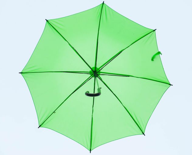 Green umbrella hanging - Kostenloses image #273061