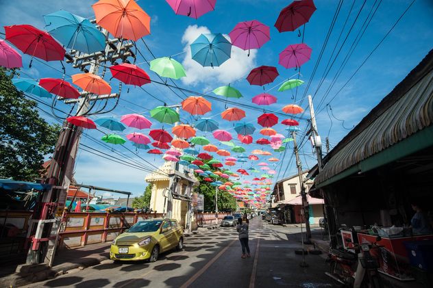 colourful umbrellas hanging - бесплатный image #273101