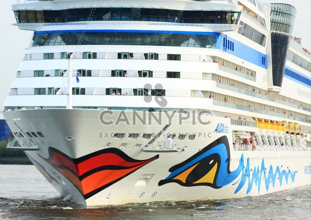Cruise ship Aida Stella Starts from Hamburg - Kostenloses image #273731