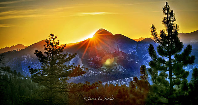 Mount Starr King Sun-rays - image gratuit #281911 