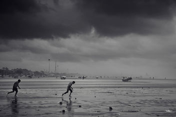 Against the wind | Chennai Marina Beach - image gratuit #287141 