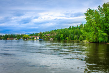 Extremely serene & incredibly beautiful: Flathead Lake, Montana, USA - Free image #294191