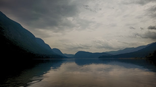 Lumia Shot: A Stunning Lake - image gratuit #299111 