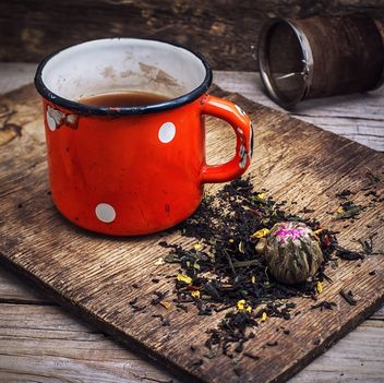 Tea on wooden background - бесплатный image #302101