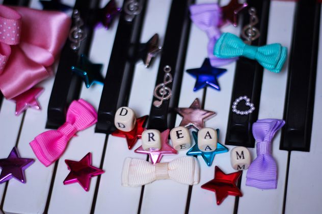 Decorated piano - Free image #304641