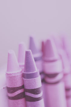 Lavender and Pink Crayons - image #308971 gratis