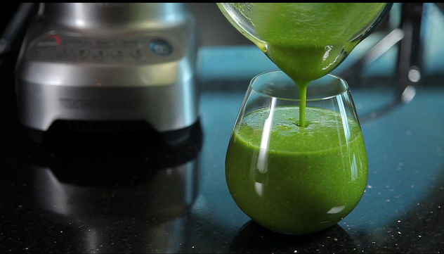 Green Smoothie Juice Recipe from Breville - image #309371 gratis