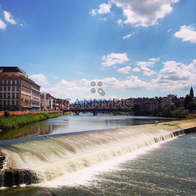 View on Arno river in Florence - image #331431 gratis