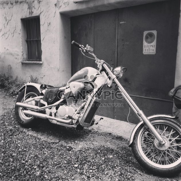 Retro motorcycle, black and white - бесплатный image #331451
