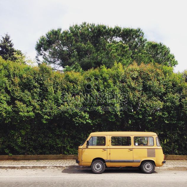Old yellow fiat in street - image gratuit #332341 