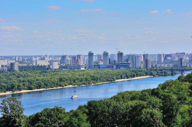 The views of the Dnipro and left shore of Kiev - бесплатный image #335061