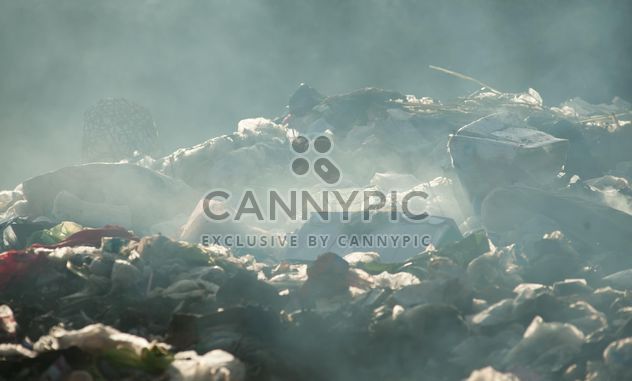 Pile of waste and trash - Kostenloses image #337511