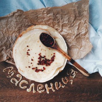Fresh pancakes with berries for Shrovetide - бесплатный image #345071