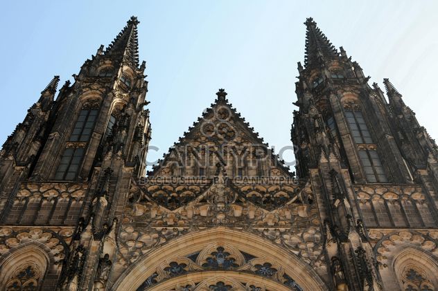 Exterior of the St.Vitus Cathedral in Prague, Czech Republic - бесплатный image #348411