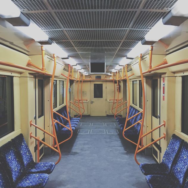 Empty subway car - бесплатный image #363701