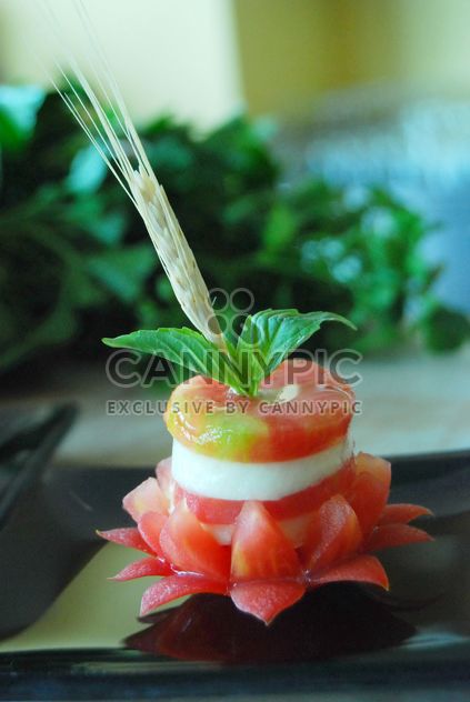 Tasty caprese salad - image gratuit #380481 