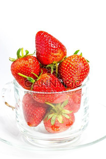 Sweet strawberries in cup - image gratuit #428781 