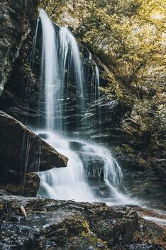 Window Falls, Hanging Rock, NC - image #490661 gratis